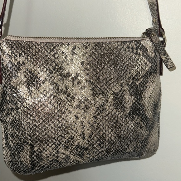 Kate Spade - Metallic Python Embossed crossbody. Two Tone. Excellent used. - Picture 13 of 14